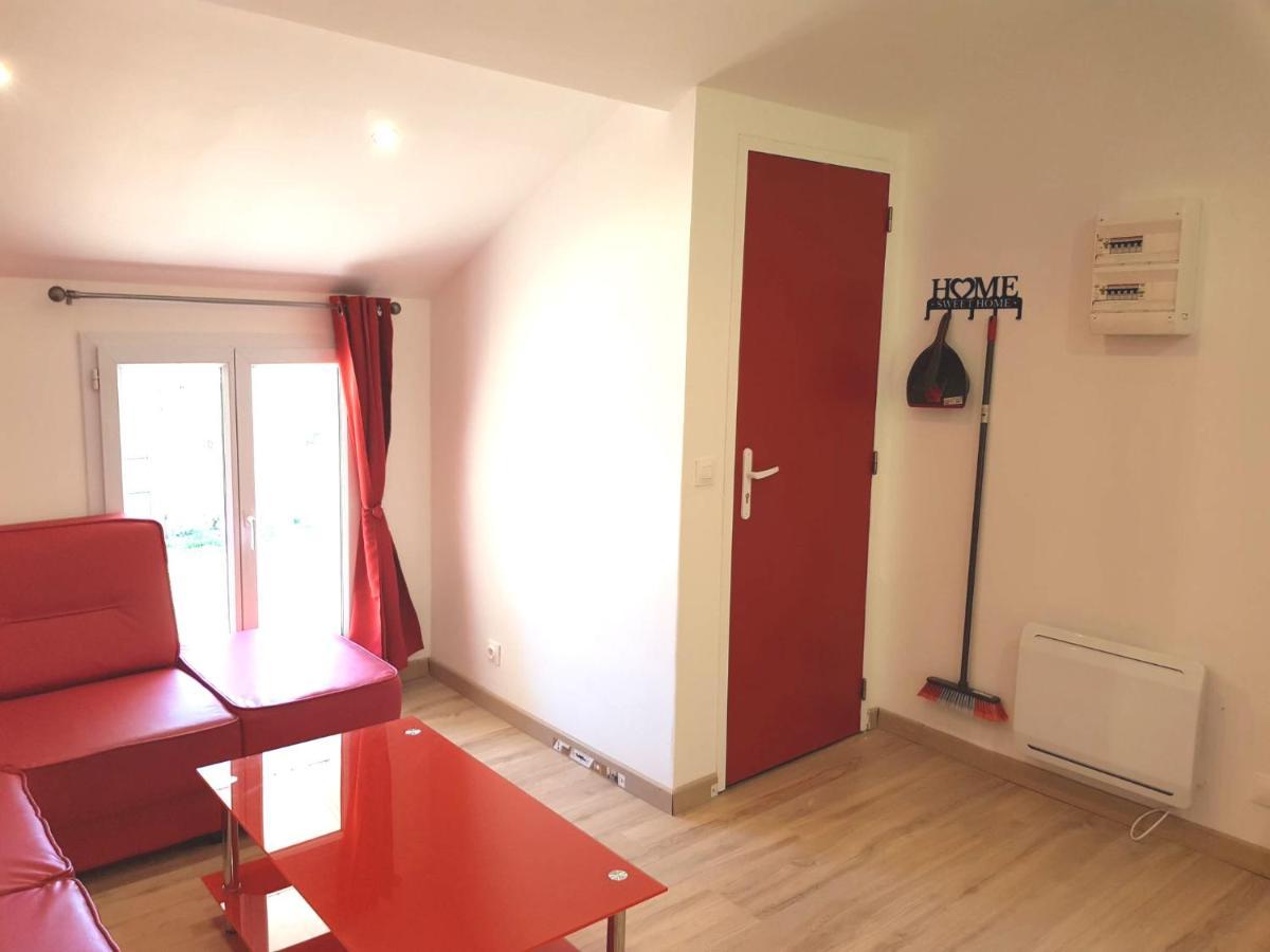 Parc Vue: Cozy Two-Room Apartment with Garden Access Razac-sur-l'Isle Exterior photo