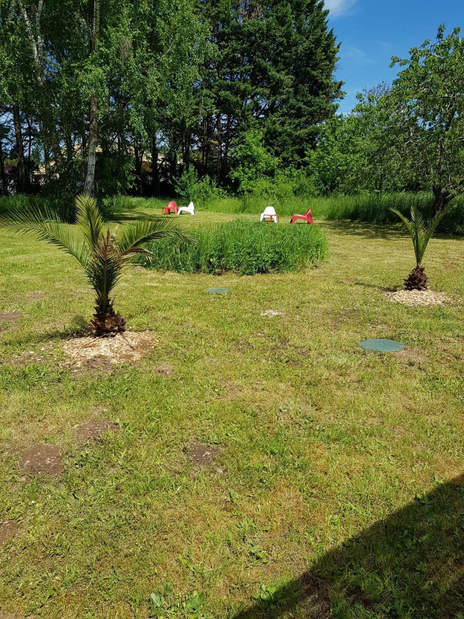 Parc Vue: Cozy Two-Room Apartment with Garden Access Razac-sur-l'Isle Exterior photo